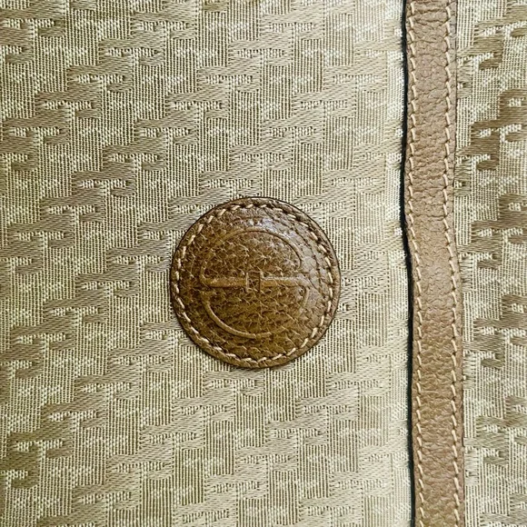 Gucci Tan and Brown Crossbody Bag - Picture 6 of 9